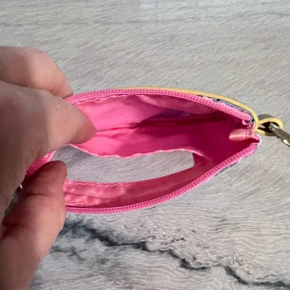 Lilly Pulitzer ID Case in Shade Seekers - Picture 5 of 6